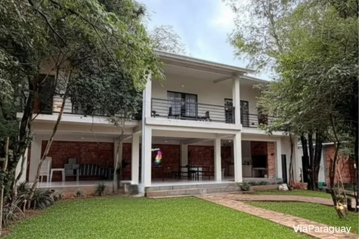 House with pool for sale in Altos, Cordillera