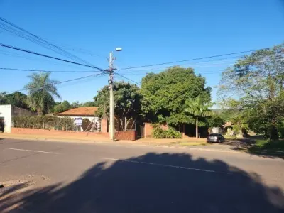 Casa quinta en venta en Caacupé, Cordillera – sobre ruta, con quincho