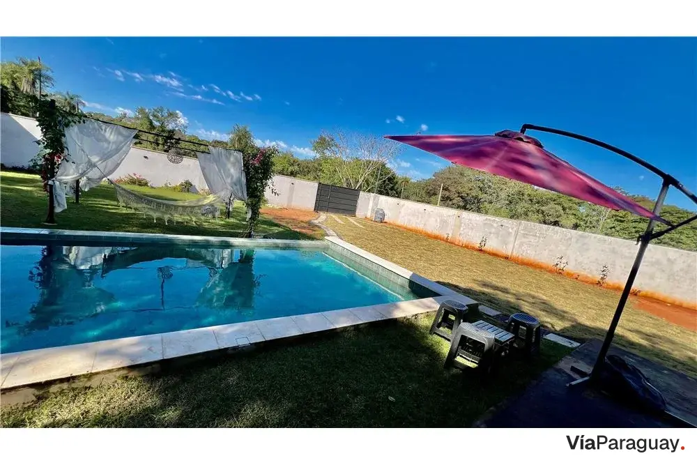 Casa com terreno à venda em Cañadita, Ñemby