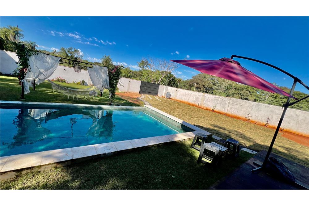 Casa quinta en venta en Cañadita, Ñemby