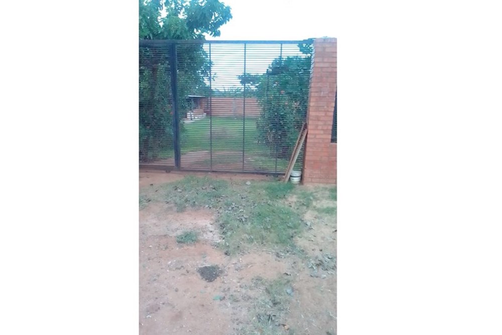 Casa de campo à venda em Julián Augusto Saldívar