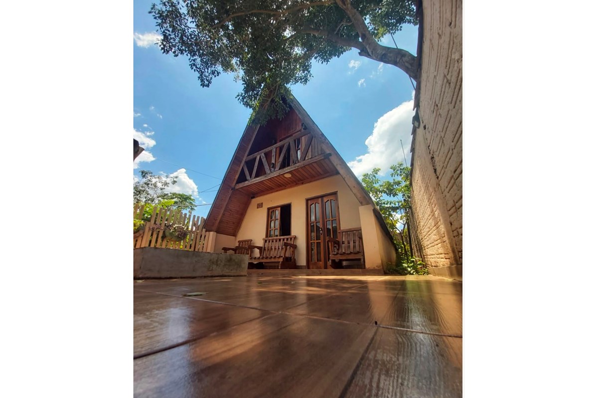 Casa de campo à venda no Km 8 Monday, Presidente Franco