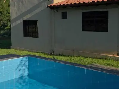Casa de campo à venda em Nueva Italia – 1.920 m²