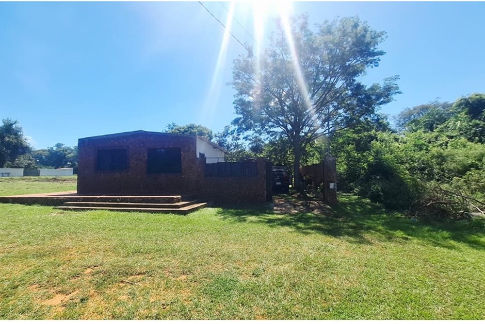 House with pool for sale in Peguajo, Itá