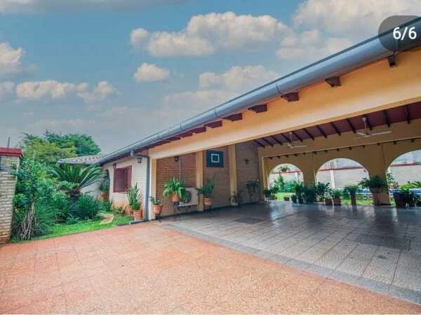 Casa quinta en venta en San Lorenzo, Central