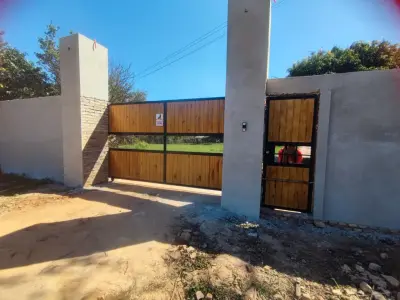 Casa de campo à venda em Villeta, Tucuruty — 9.250 m² com piscina