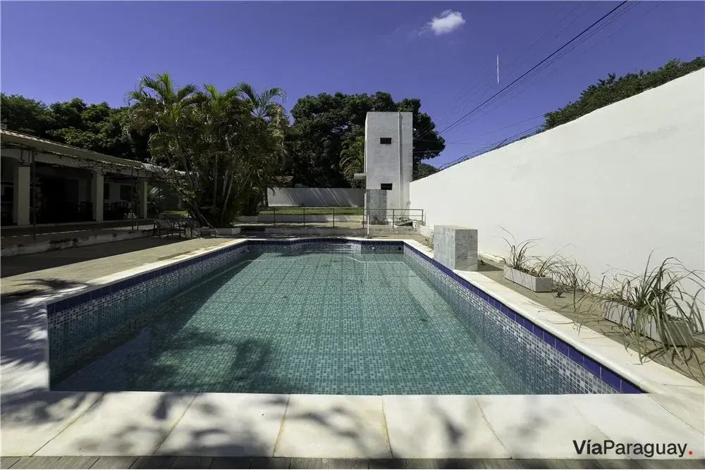 House with large lot for sale in Ycuá Duré, Luque