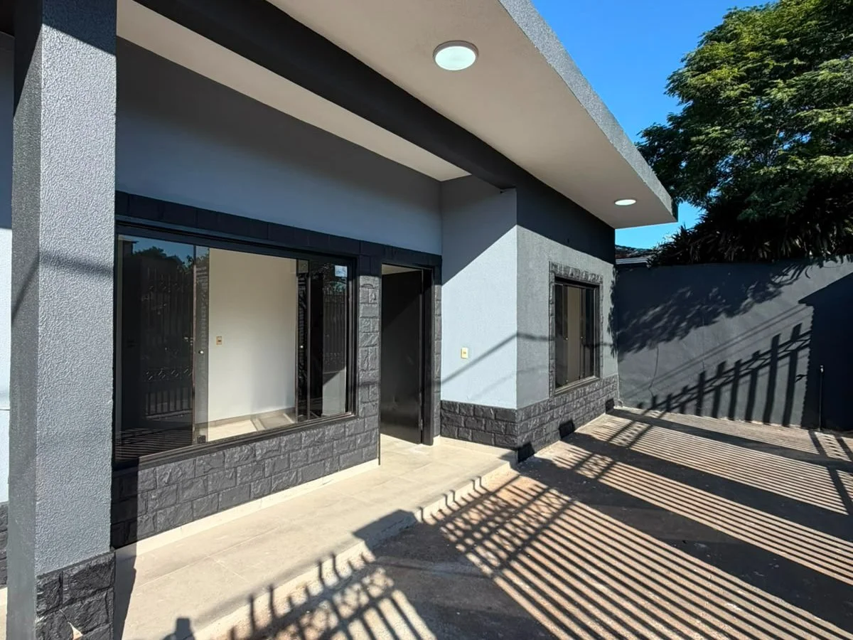 Casa reformada de 3 dormitórios no Bairro Don Bosco