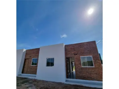 Casas novas à venda em Villa Florencia, Limpio