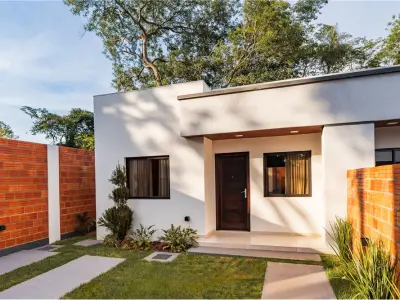 Casas en venta en Terra Viva Residencias, Maramburé, Luque