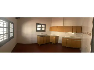 House for sale with commercial space in General Díaz, Asunción