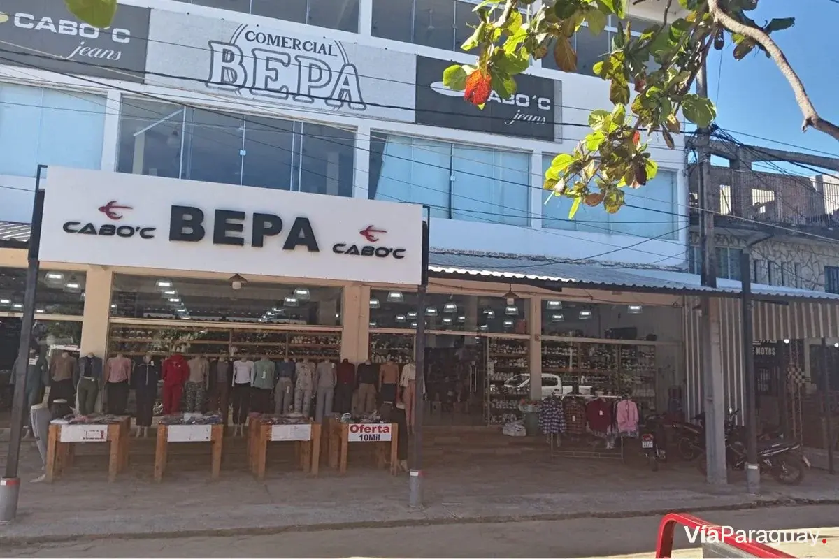 Centro comercial à venda em Alberdi, Ñeembucú