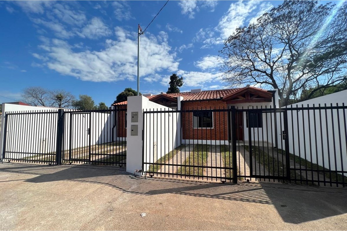Chalet a estrenar en venta con 2 dormitorios en Cañadita