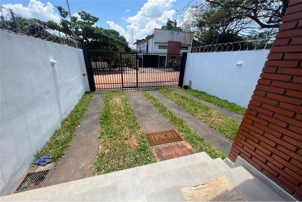 Chalet a estrenar en venta con 3 dormitorios en Sol de América