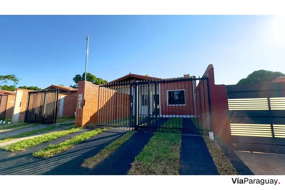 Chalet a estrenar en venta de 2 dormitorios en Cañadita