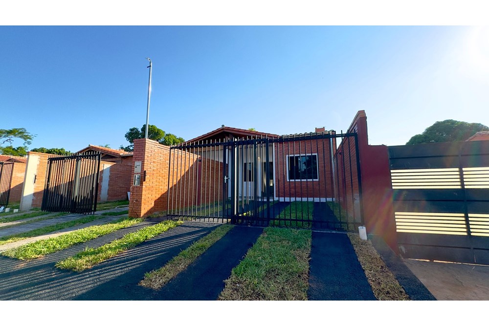 Chalet a estrenar en venta de 2 dormitorios en Cañadita