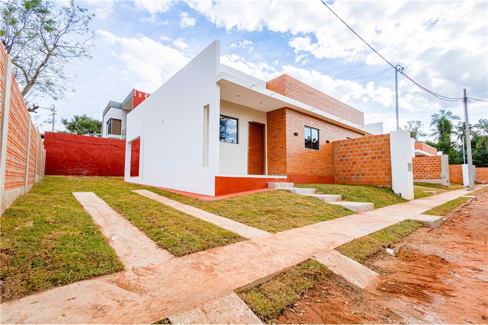Chalé novo à venda em Cañada Garay, Luque