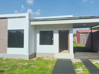 Chalé novo à venda em Itapuamí II, Luque