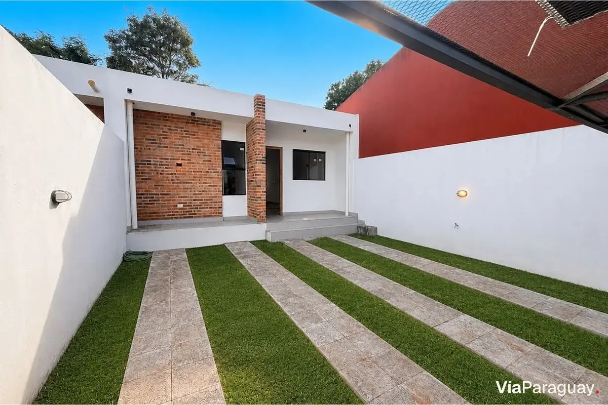 Chalet a estrenar en venta en Luque, Marin Ka'aguy