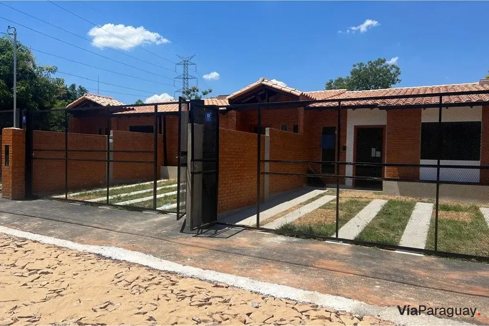 Chalet de 1 dormitorio en venta en Villa Elisa, Picada