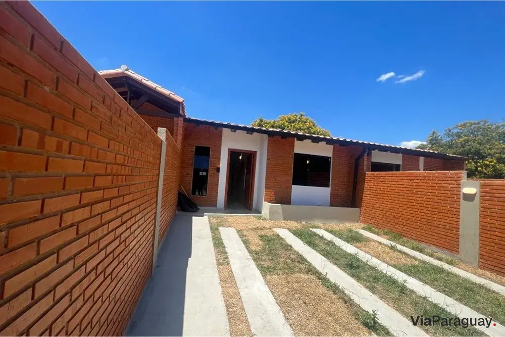 Chalet de 2 dormitorios a estrenar en venta en Picada
