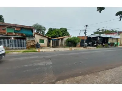 Chalet en venta en el centro de Villa Elisa