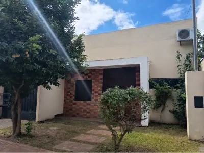 Chalet for sale in Lambaré, Mbachio II