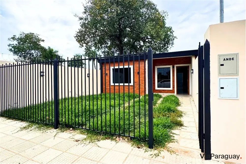 Chalet en venta en Mora Kue, Luque