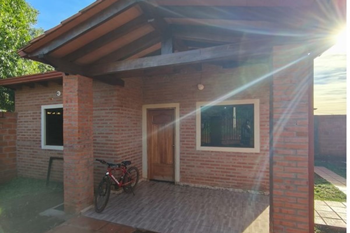 Chalet en venta en Villeta, barrio Takuruty
