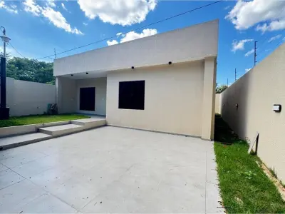 Chalet moderno en venta en Itapuamí I, Luque