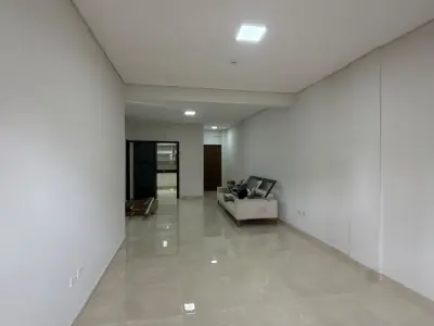 2-bedroom apartment for rent in Área 3