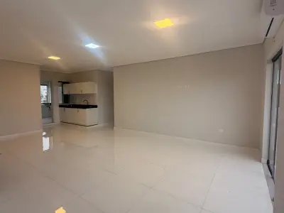 3-Bedroom Apartment for Rent in José Falcón