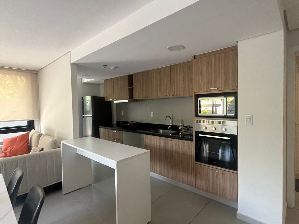 Departamento 3 dormitorios en alquiler en San Jorge, Asunción
