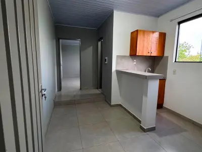 Apartamento novo de 1 quarto para aluguel no Km 10 Acaray