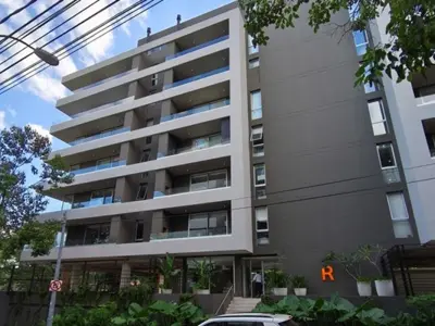 Apartamento novo para alugar em Villa Morra, Assunção