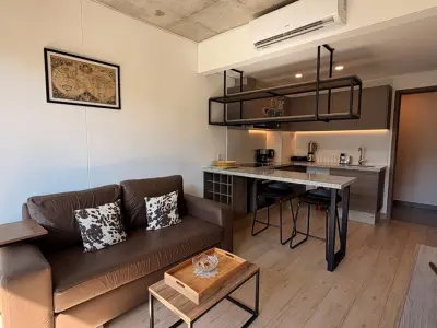 Departamento amoblado de 1 dormitorio en alquiler en Las Lomas