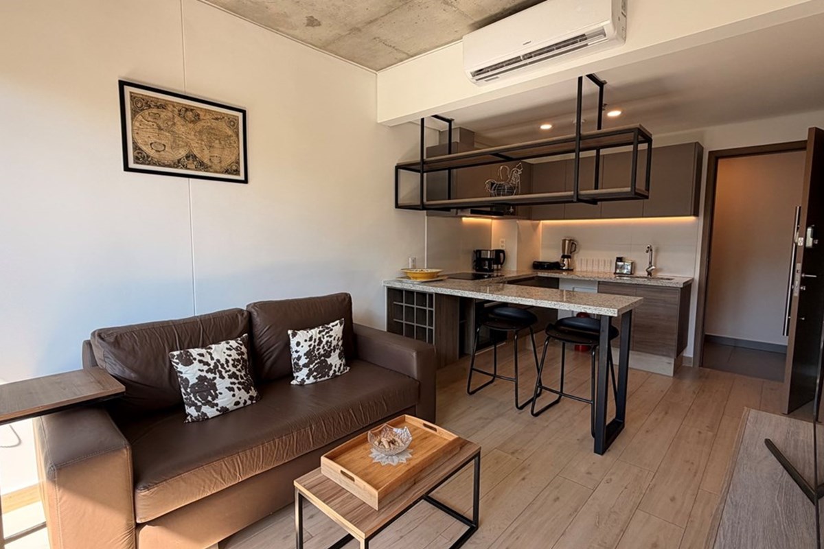 Departamento amoblado de 1 dormitorio en alquiler en Las Lomas