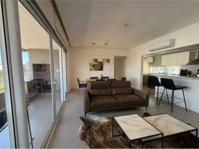 Apartamento mobiliado de 2 quartos para alugar em Las Lomas