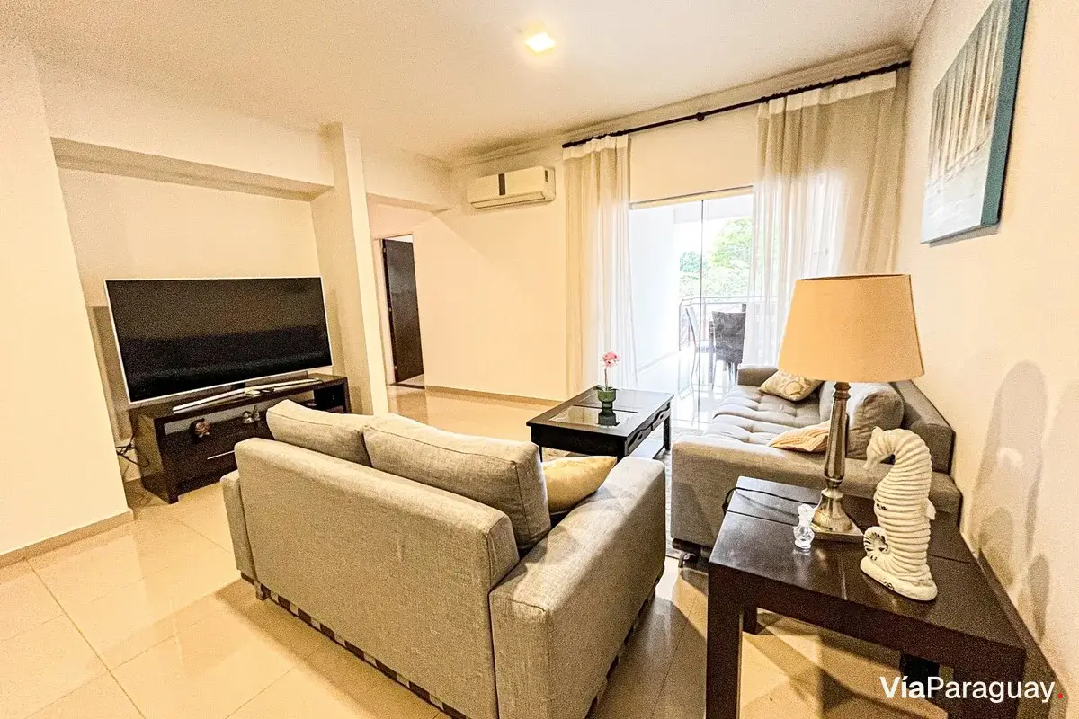 Apartamento mobiliado para alugar em Carmelitas