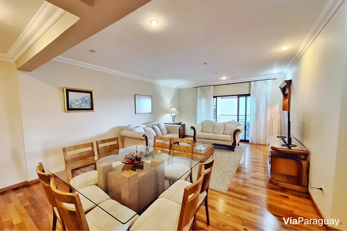 Apartamento mobiliado para alugar no Edif. Santa María