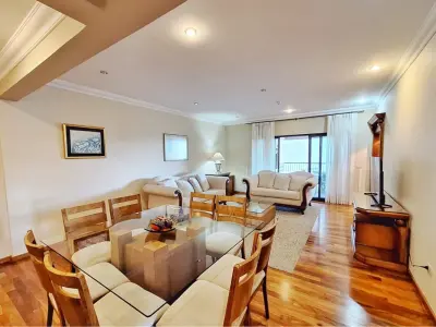 Apartamento mobiliado para alugar no Edif. Santa María