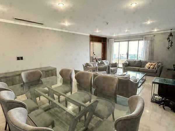 Departamento amoblado en venta sobre Av. Molas López, Asunción