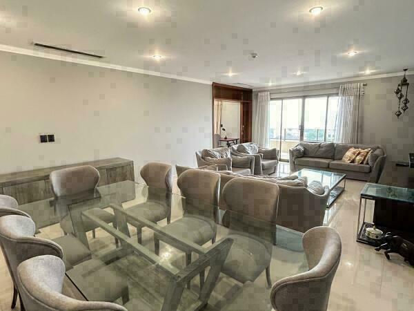 Departamento amoblado en venta sobre Av. Molas López, Asunción