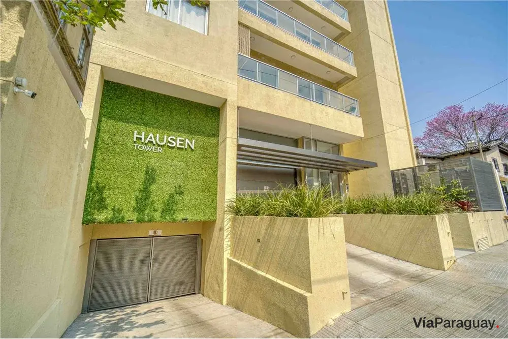 Departamento de 2 dormitorios amoblado en venta en Ycuá Satí