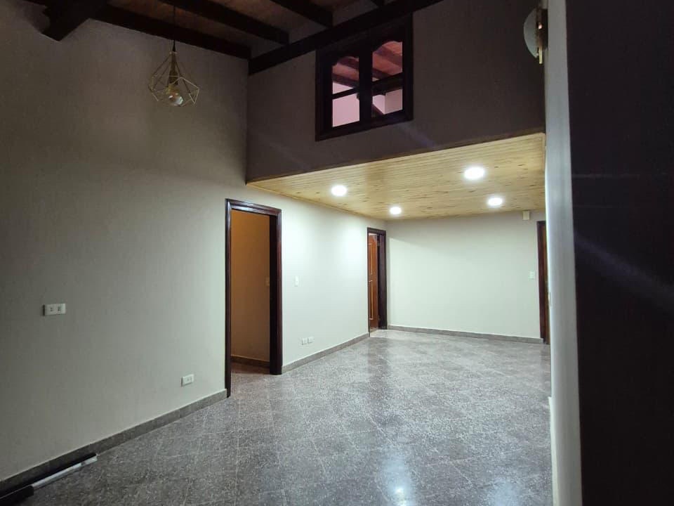 Apartamento de 2 quartos para alugar na Área 1, Ciudad del Este