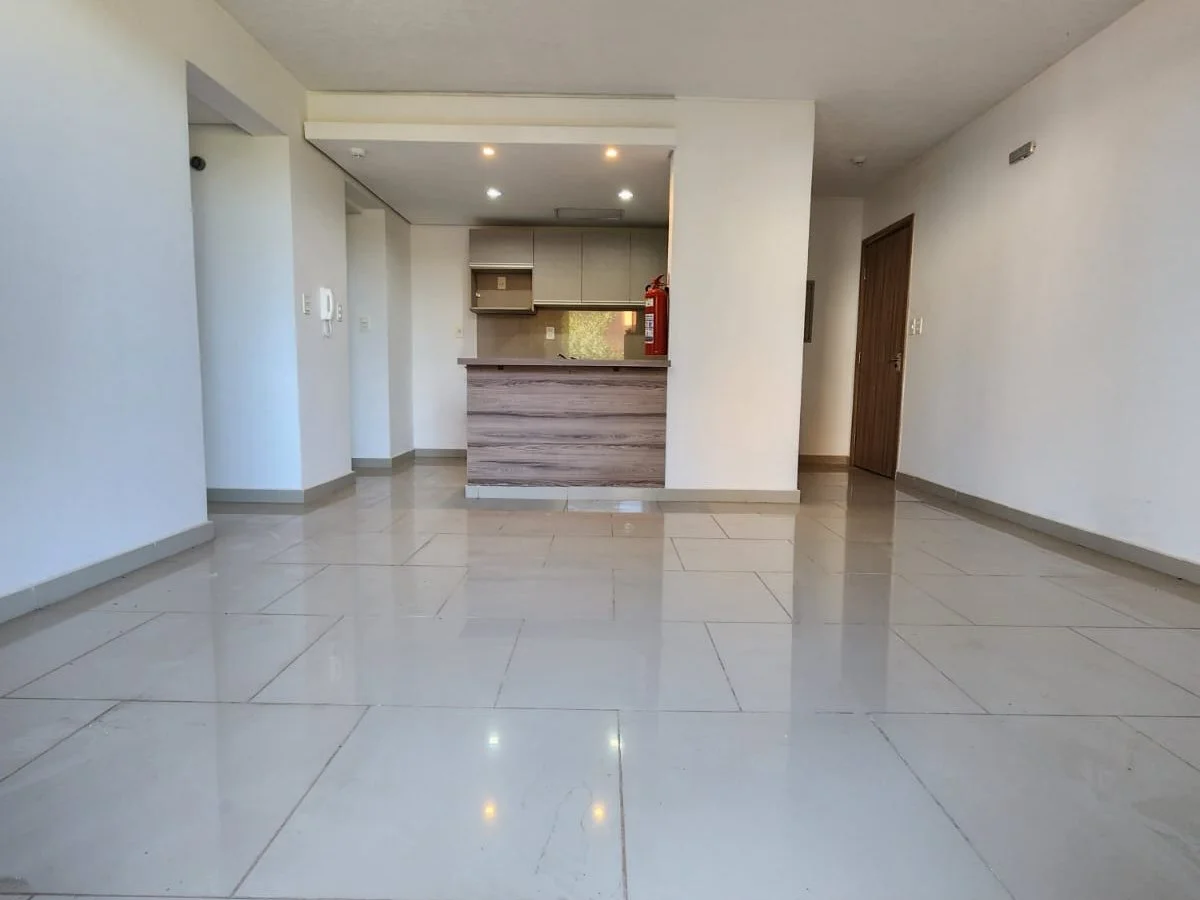 Departamento de 2 dormitorios en alquiler en San Carlos, Ñemby