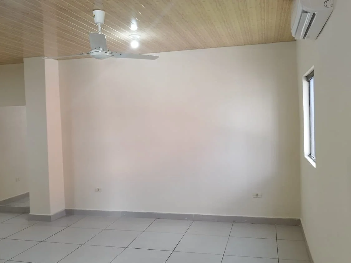 3-bedroom apartment for rent in Gloria María, Villa Elisa