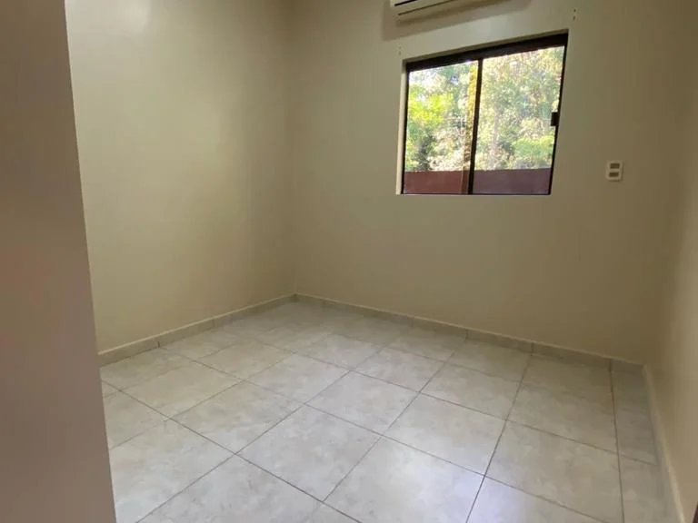 Apartamento de 3 quartos para alugar no Paraná Country Club, Hernandarias