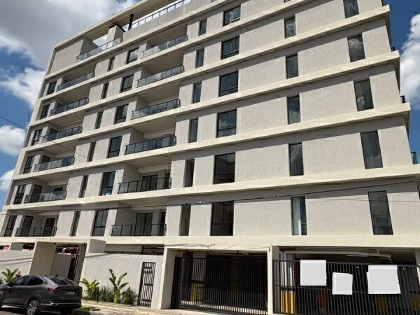 Apartamento de 3 quartos para alugar em Salvador del Mundo, Assunção