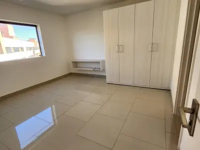 Apartamento de 3 quartos para alugar no bairro San Carlos, Ñemby